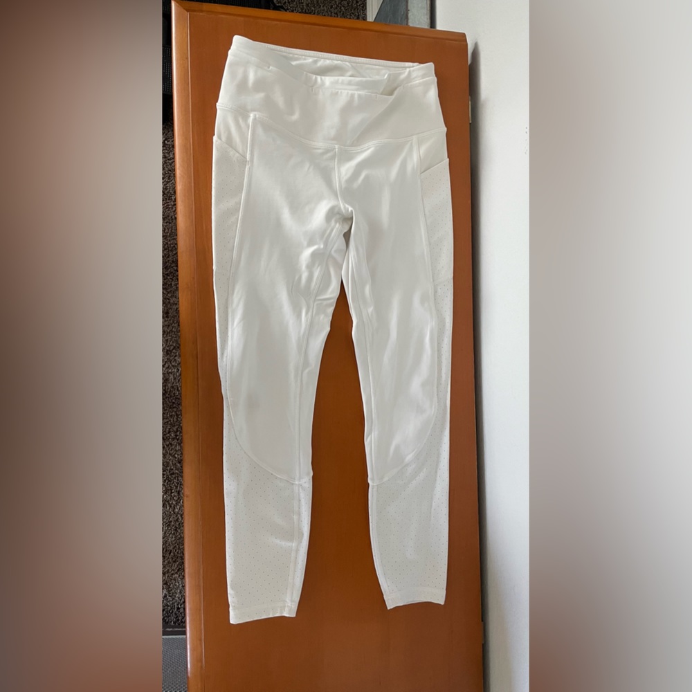 Lululemon mid rise white